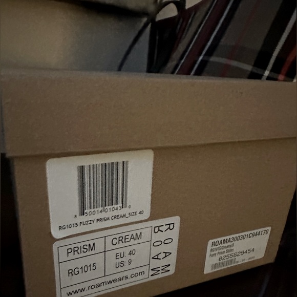 ROAM Furry Prism Slides - Picture 5 of 5